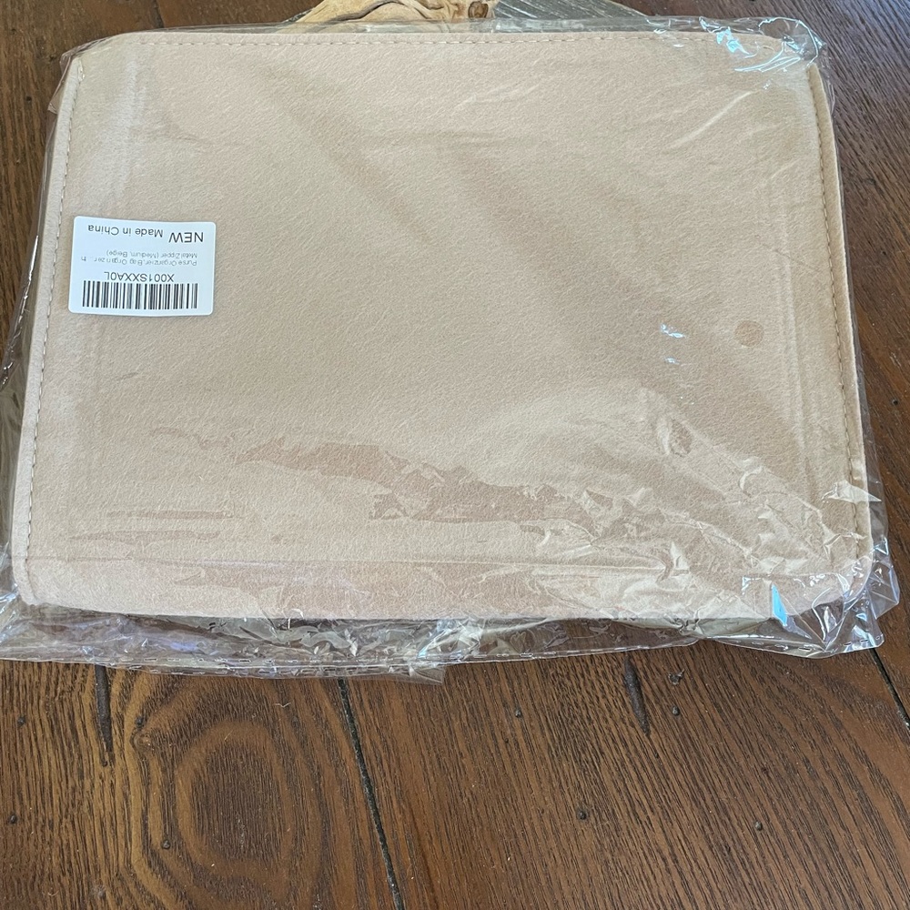Cosmetic bag